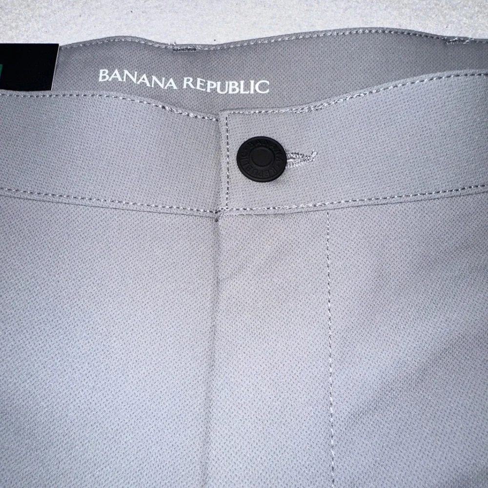 Banana Republic Mens Flat Front Pants Gray 38x32 Polyester Trousers 1557516